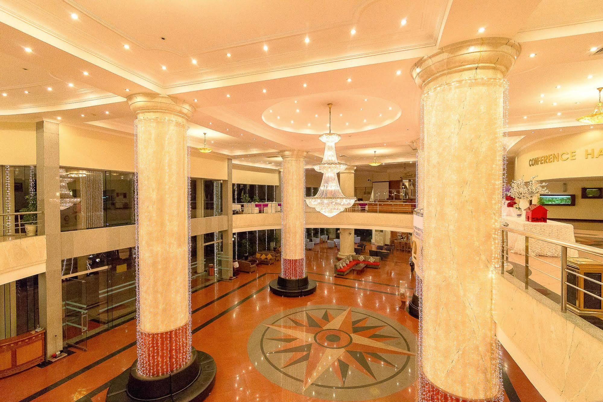 Sai Gon Ha Long Hotel Exterior photo