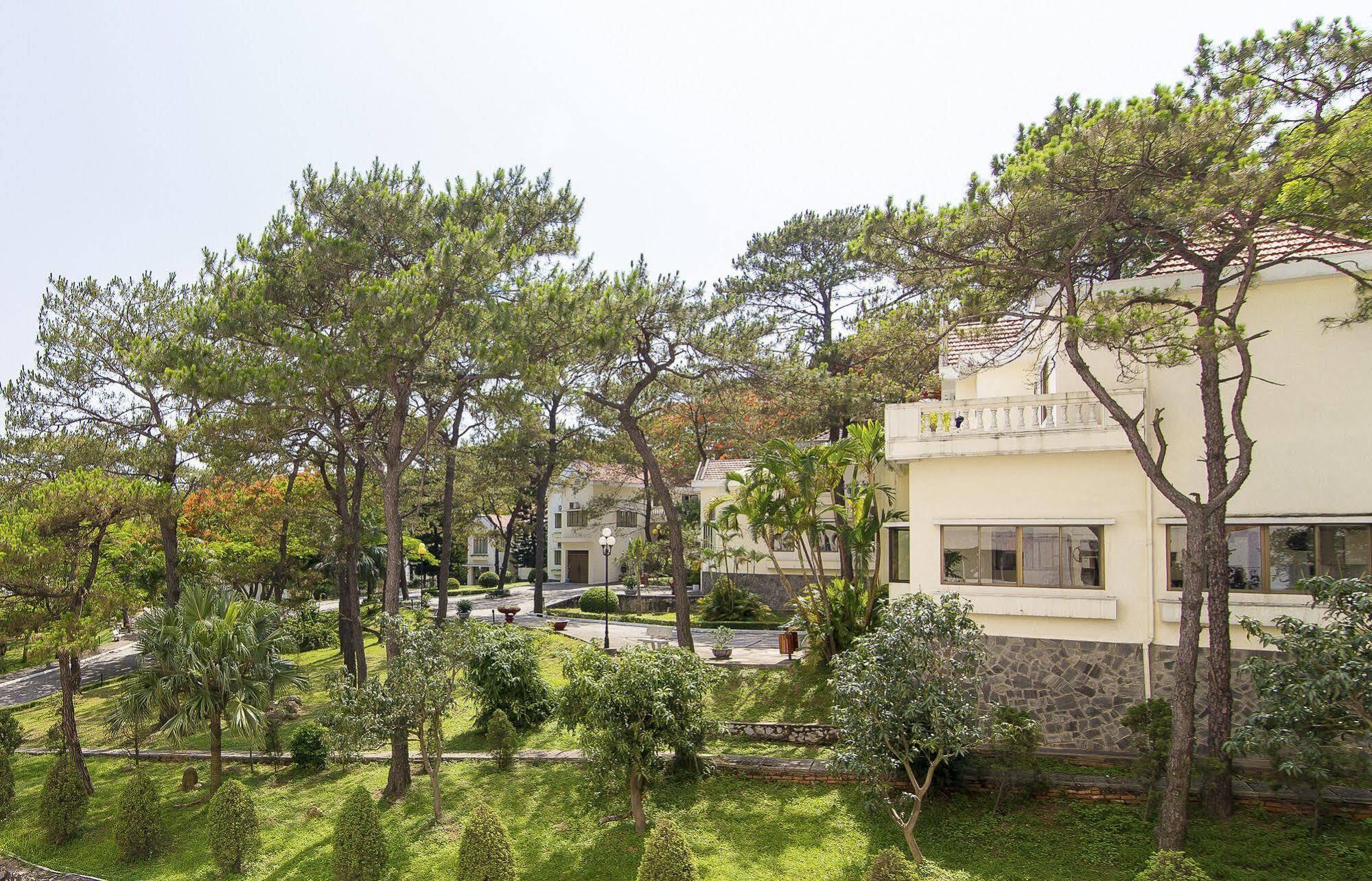 Sai Gon Ha Long Hotel Exterior photo